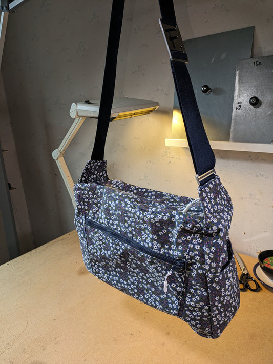 Ax bag in blue floral pattern